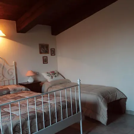 Agriturismo Regina Di Fiori Bauernhof *